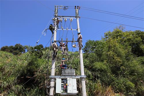 國(guó)網(wǎng)壽寧縣供電公司改造老舊線路讓村民用電更穩(wěn)定