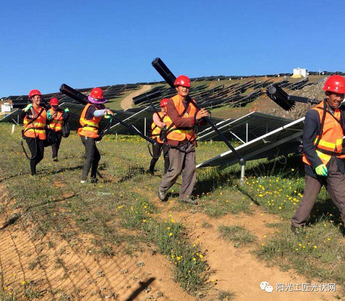 面積接近一個(gè)新加坡！青海塔拉灘光伏電站照亮“陽光之路”