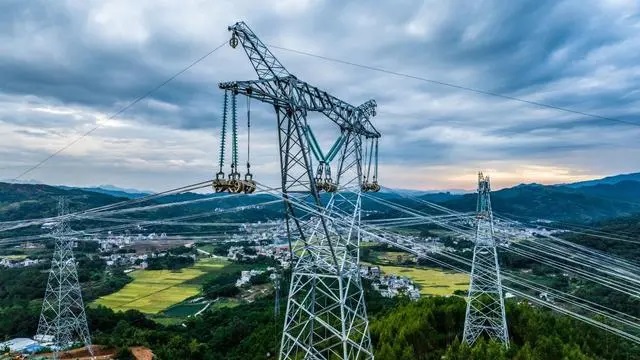 綠色動能促“雙碳”!廣東電網(wǎng)：預(yù)計2025年將基本建成28個新型電力系統(tǒng)示范區(qū)