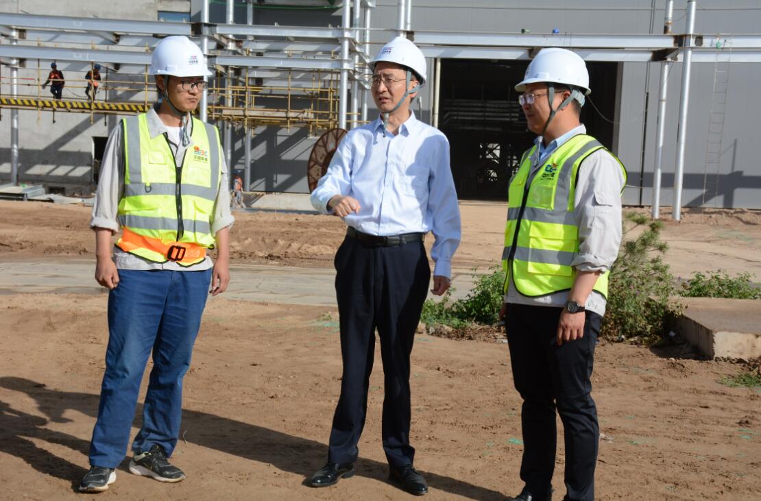 中國能建建筑集團(tuán)黨委委員、副總經(jīng)理汪公河到正寧百萬項目調(diào)研指導(dǎo)